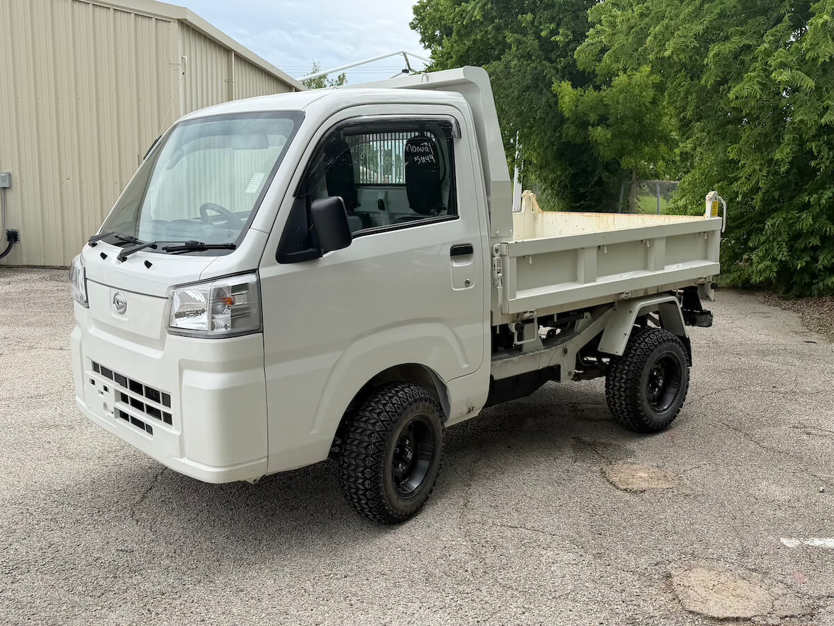2022 Daihatsu Hijet HD Dump - Image 5