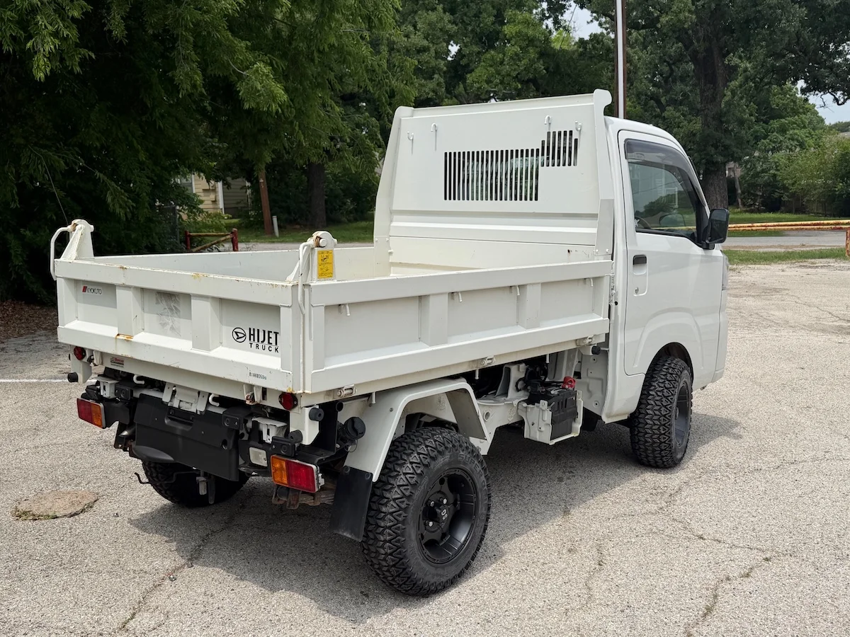 2022 Daihatsu Hijet - Image 4