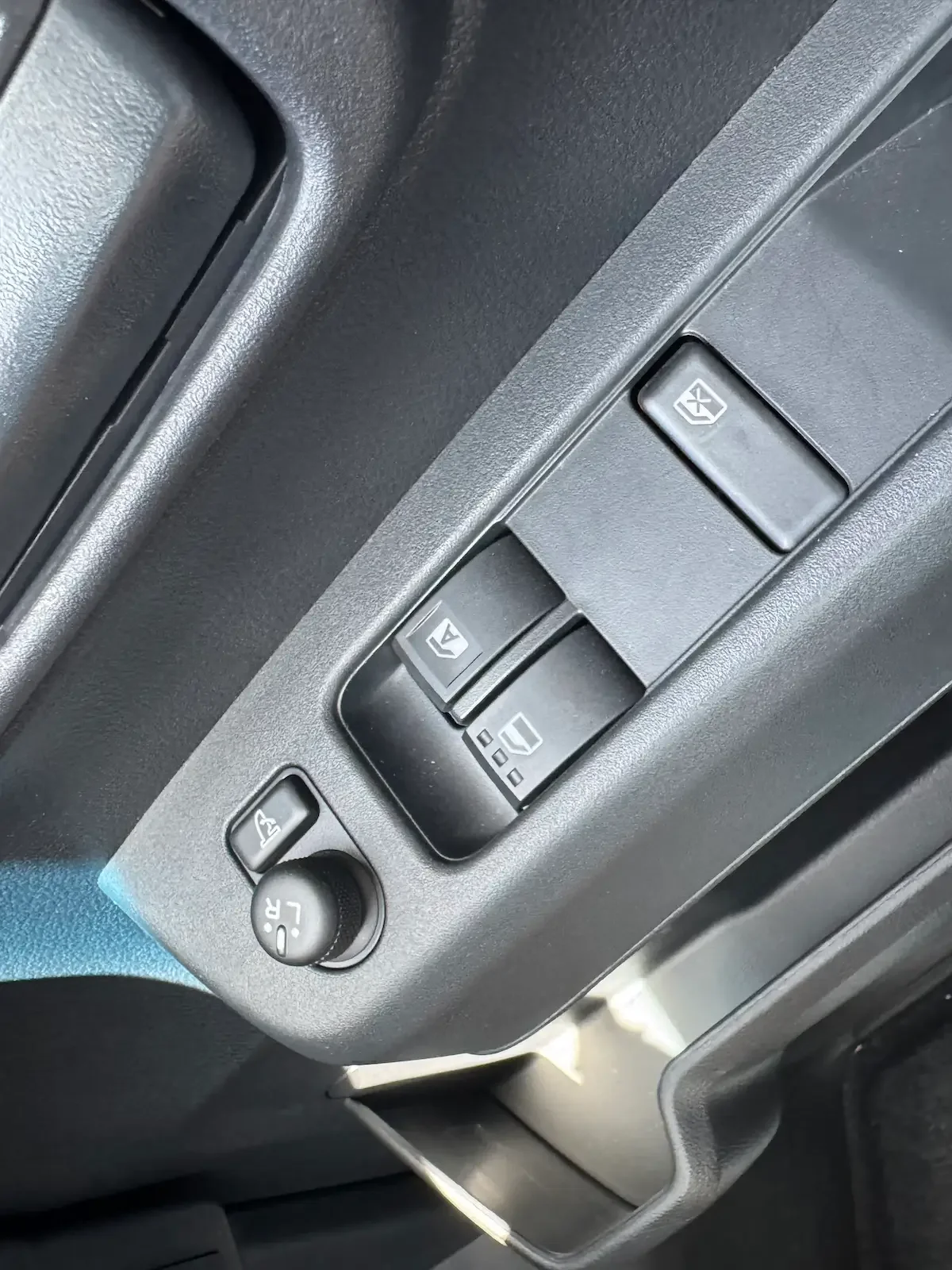 2024 Daihatsu Hijet Deck Van - Image 6