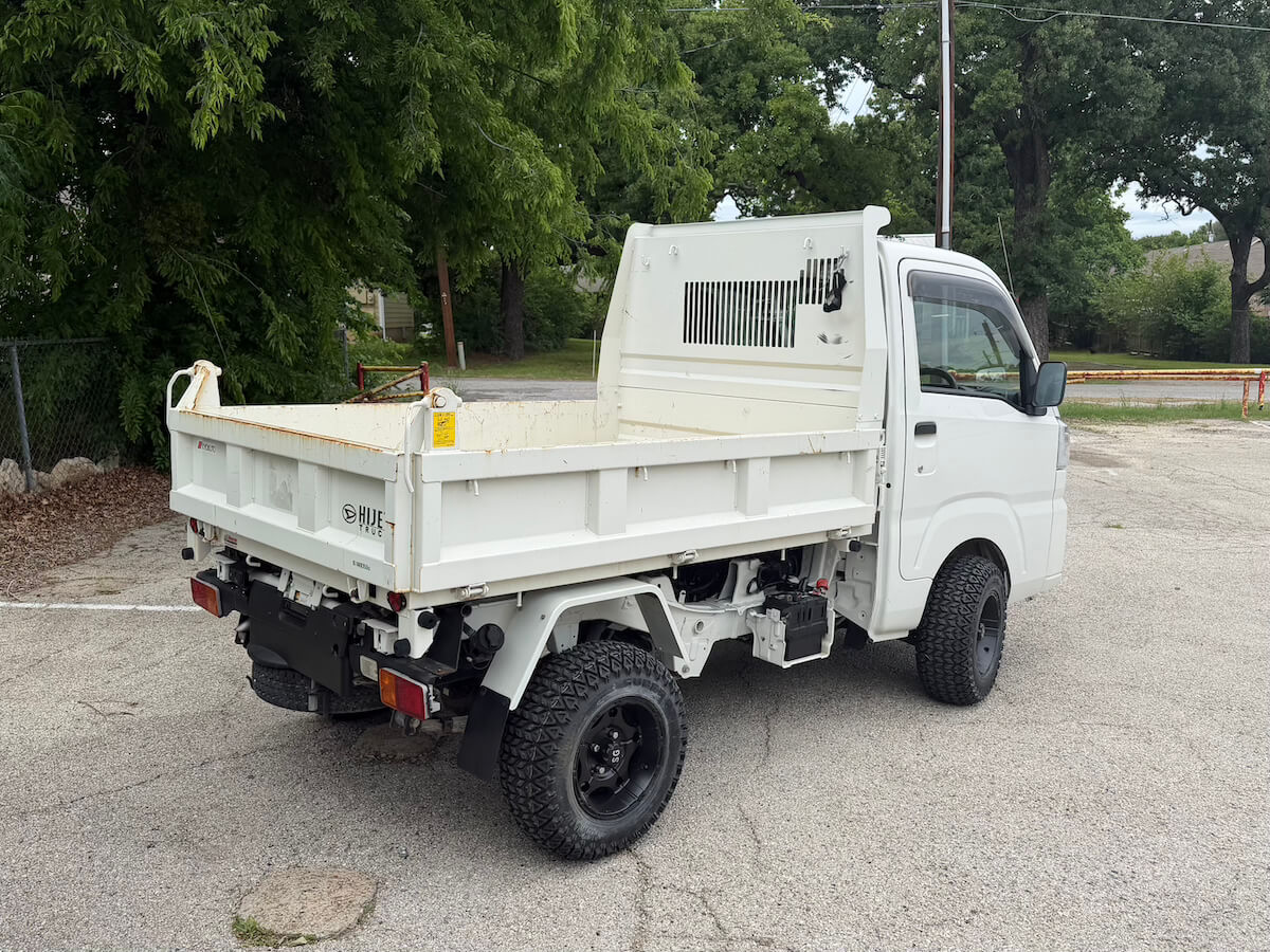 2022 Daihatsu Hijet HD Dump - Image 2