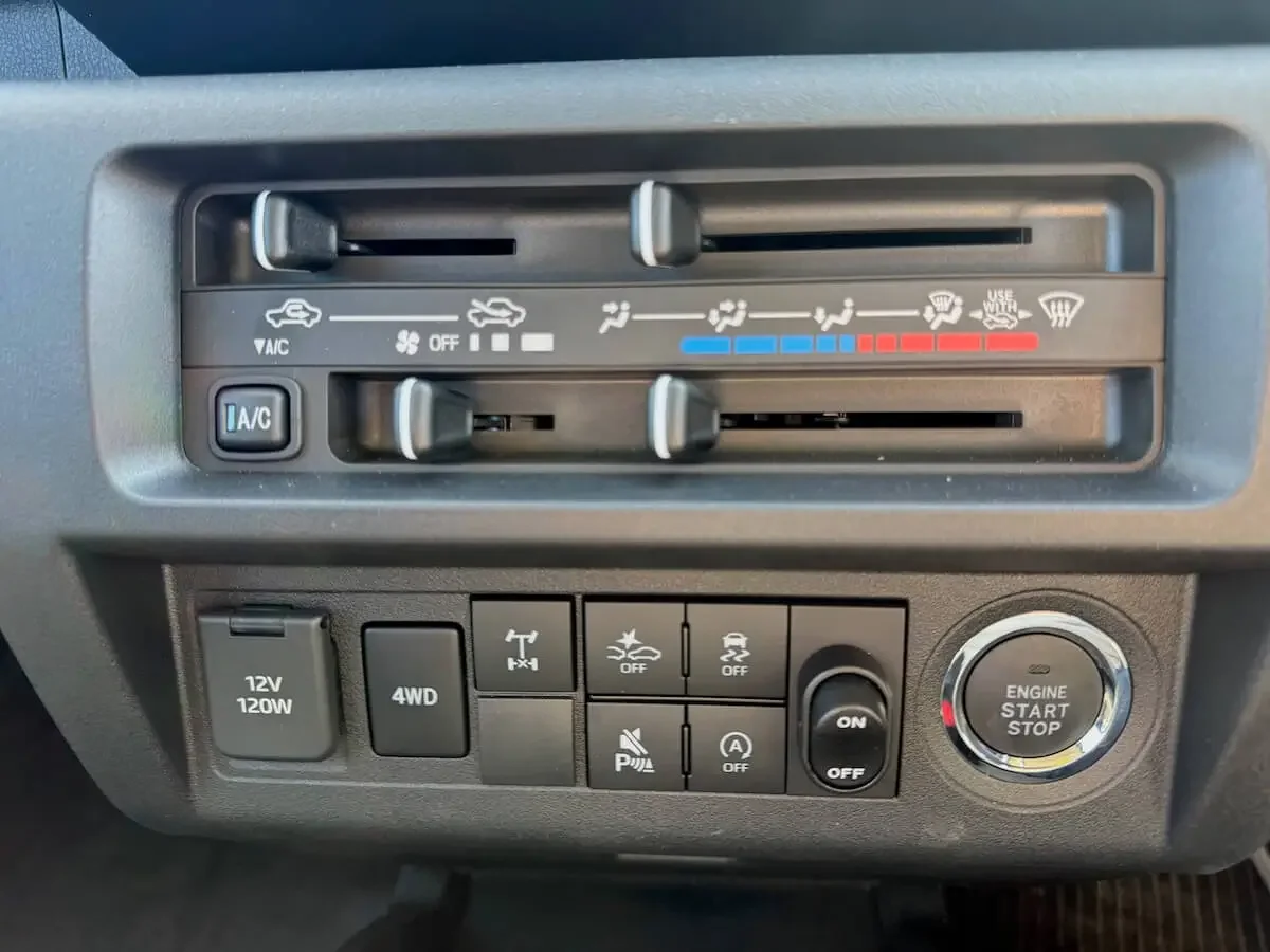 2025 Daihatsu Hijet Jumbo Hard Cargo Edition - Image 7
