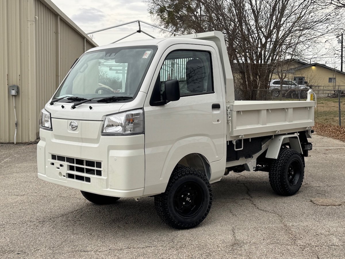 2025 Daihatsu Hijet HD Dump – Automatic 4x4 - Image 3