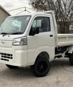 Alternative view of 2025 Daihatsu Hijet HD Dump – 5-Speed Manual