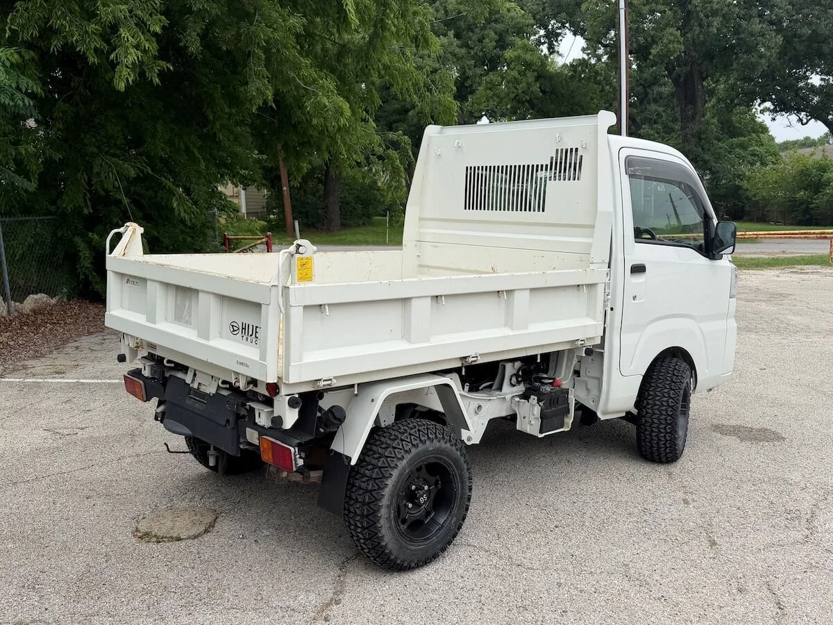 2022 Daihatsu Hijet - Image 3