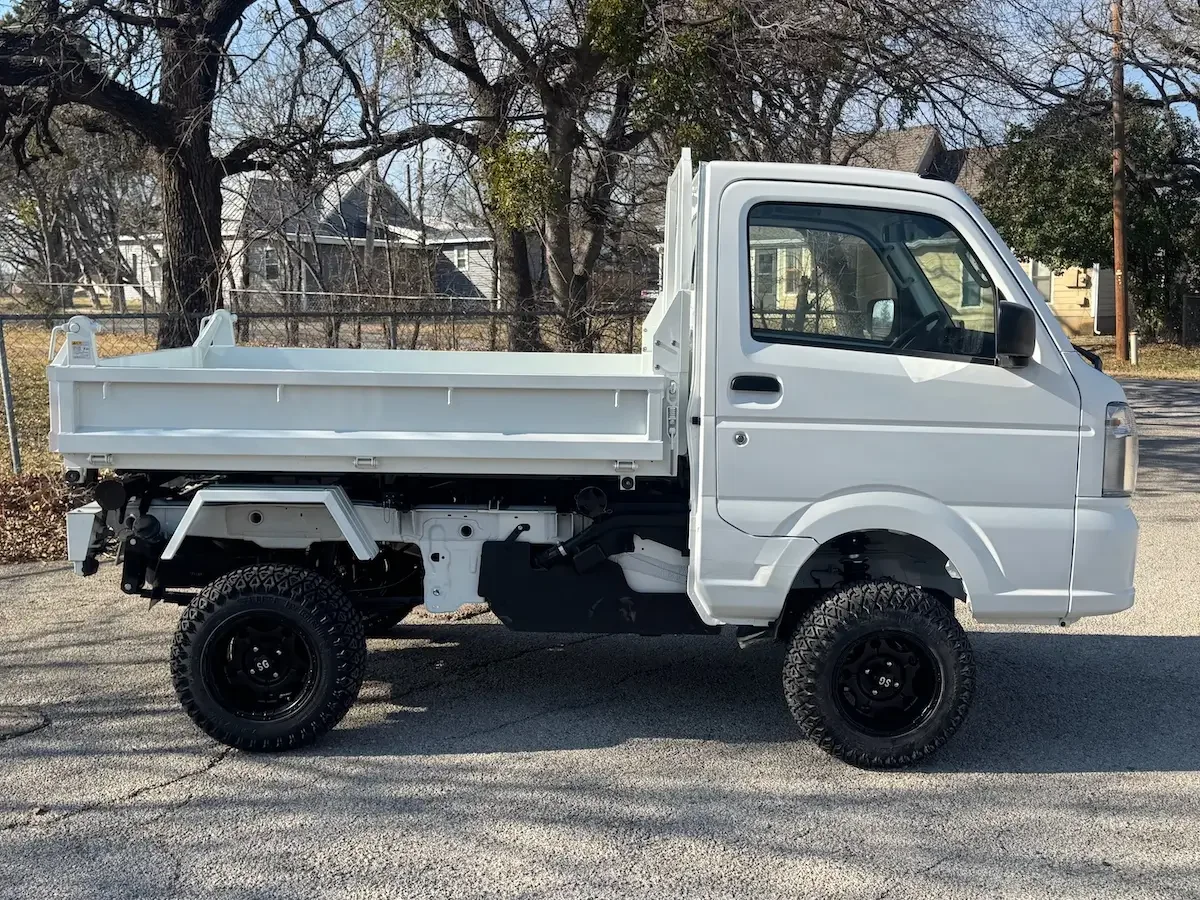2025 Suzuki Carry Scissor/Dump Bed - Image 2