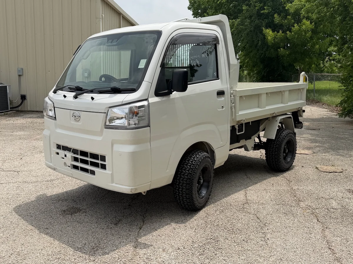2022 Daihatsu Hijet - Image 8
