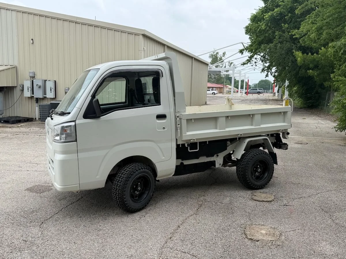 2022 Daihatsu Hijet - Image 6
