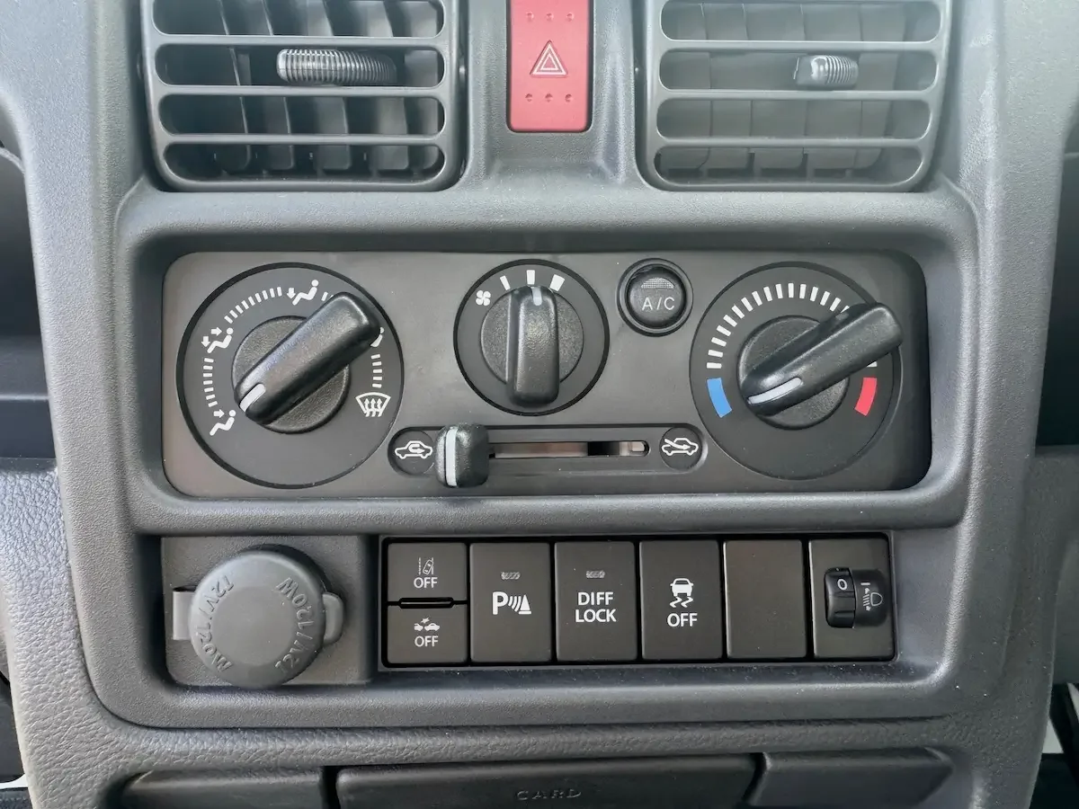2025 Suzuki Carry Scissor/Dump Bed - Image 7