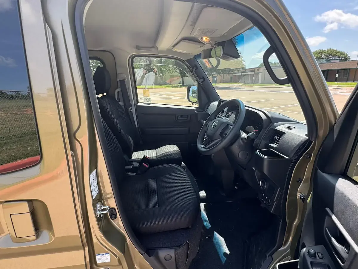 2024 Daihatsu Hijet Deck Van - Image 8